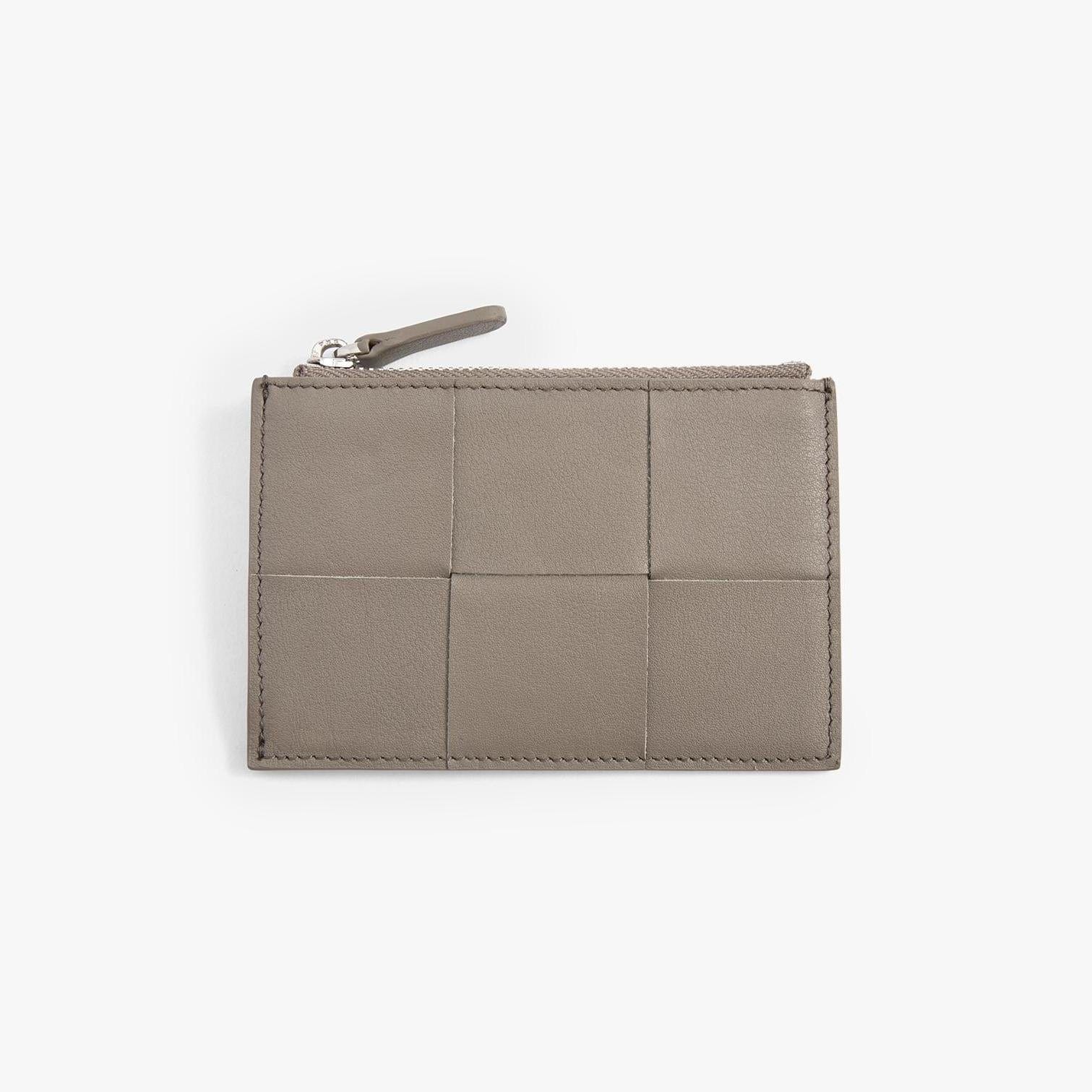 #color_taupe