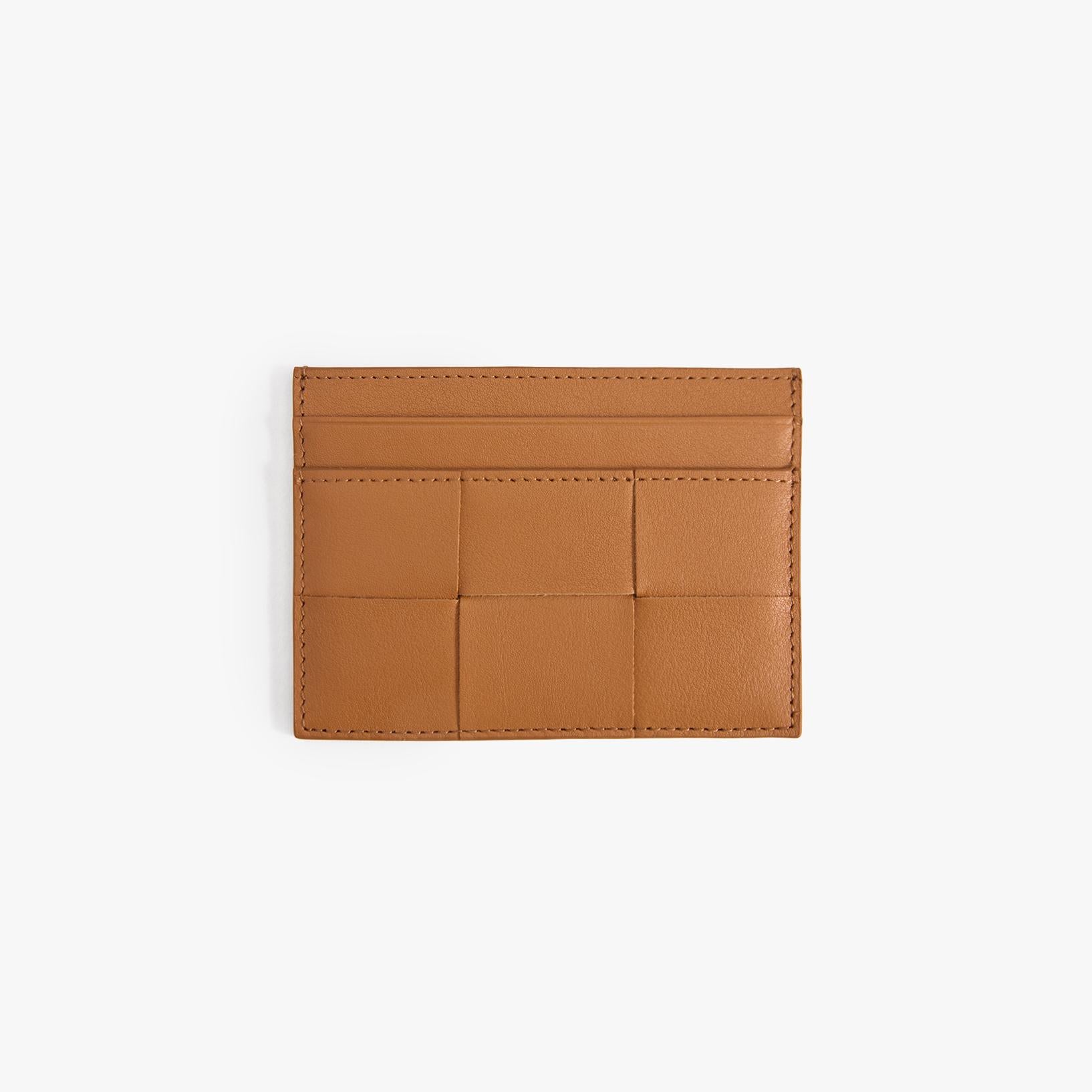 #color_brown
