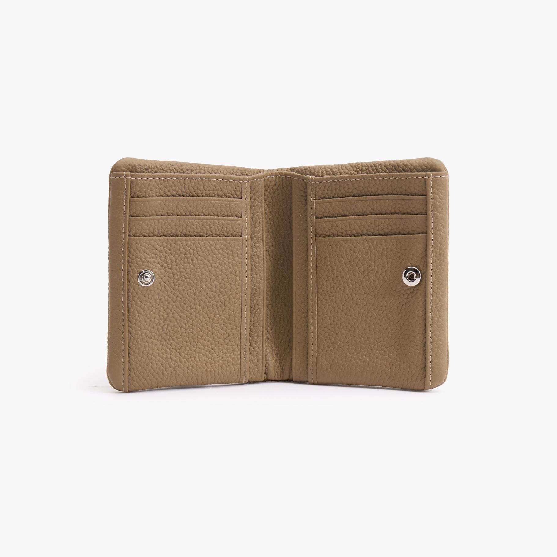 #color_taupe