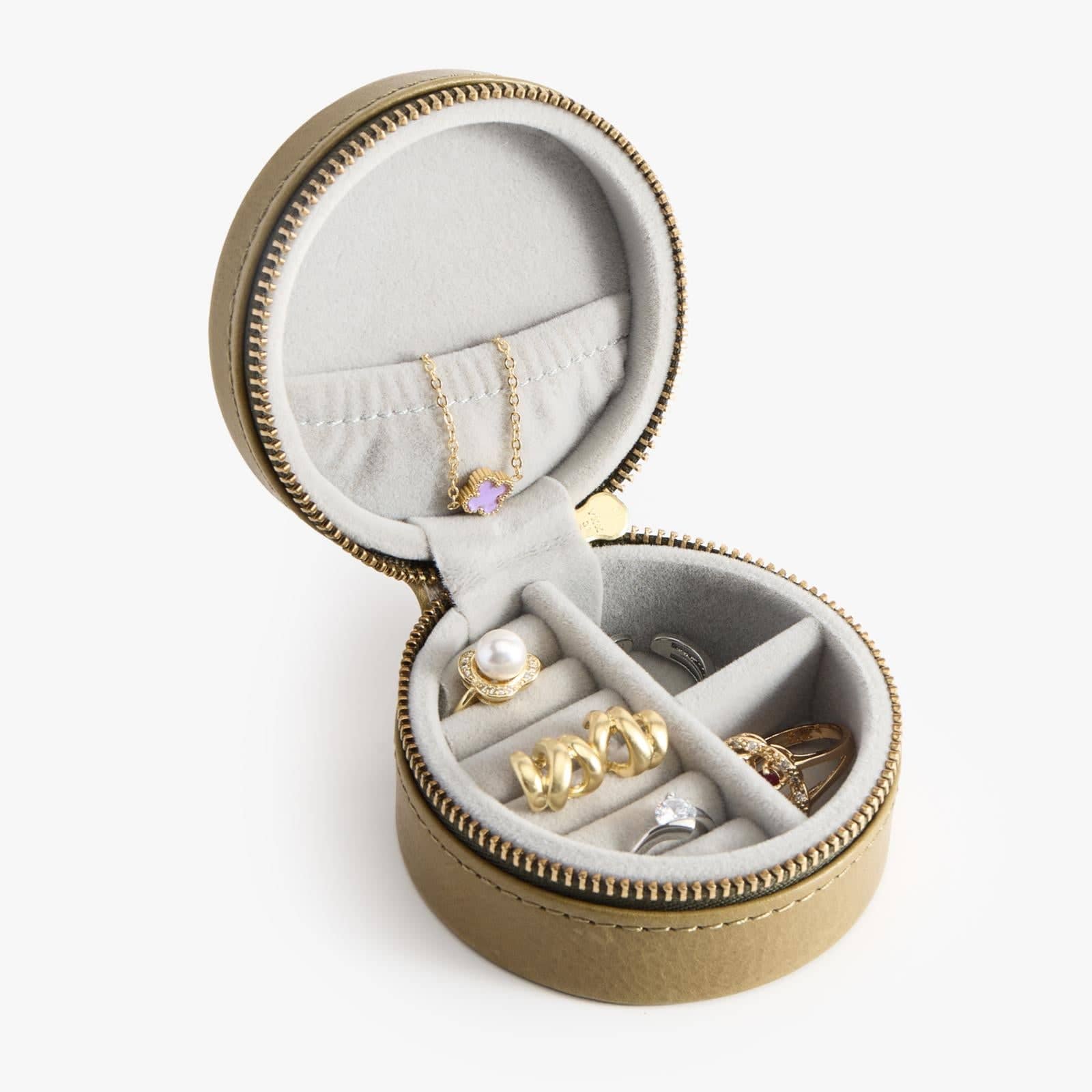 #color_Pastachio Green