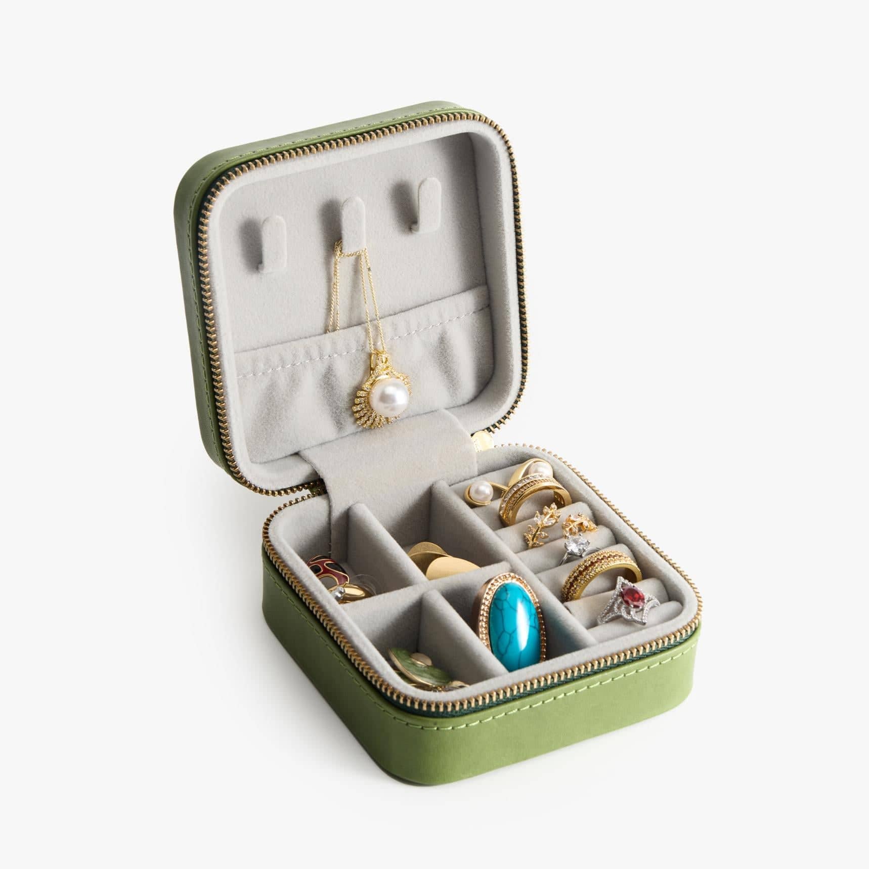 #color_brownish green