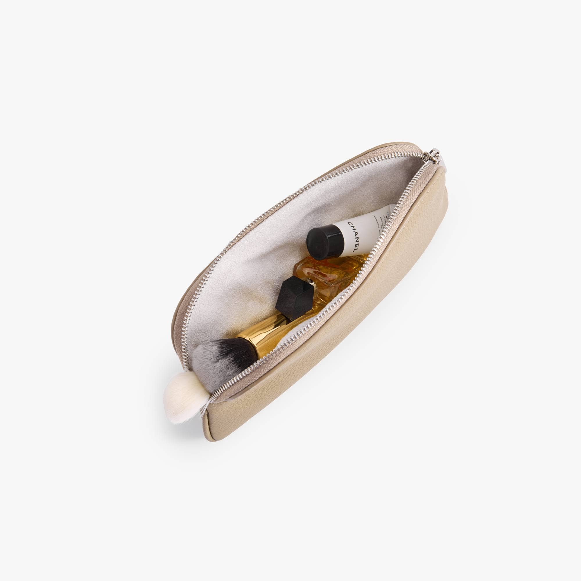 Soft Arc Pouch